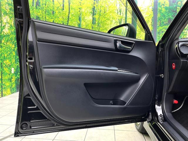 カローラフィールダー ハイブリッドG エアロツアラー・ダブルバイビー 禁煙車 純正SDナビ オートエアコン キーレス ETC 電動格納ドアミラー HIDヘッドライト 純正15インチアルミホイール ステアリングスイッチ アイドリングストップ HIDフロントフォグランプ(33枚目)