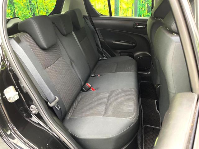 スイフト ＸＧ　禁煙車　ＫＥＮＷＯＯＤナビ　ＣＤ　ＤＶＤ再生　ＬＥＤヘッドライト　オートエアコン　スマートキー　１５インチアルミホイール　電動格納ミラー　横滑り防止装置　フロアマット（9枚目）