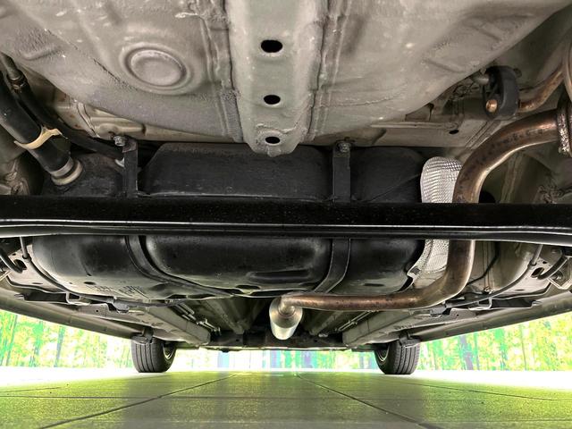 スイフト ＸＧ　禁煙車　ＫＥＮＷＯＯＤナビ　ＣＤ　ＤＶＤ再生　ＬＥＤヘッドライト　オートエアコン　スマートキー　１５インチアルミホイール　電動格納ミラー　横滑り防止装置　フロアマット（19枚目）