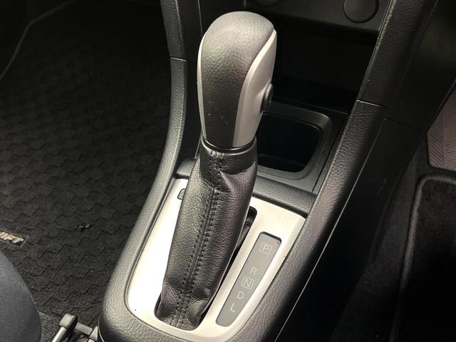 スイフト ＸＧ　禁煙車　ＫＥＮＷＯＯＤナビ　ＣＤ　ＤＶＤ再生　ＬＥＤヘッドライト　オートエアコン　スマートキー　１５インチアルミホイール　電動格納ミラー　横滑り防止装置　フロアマット（26枚目）