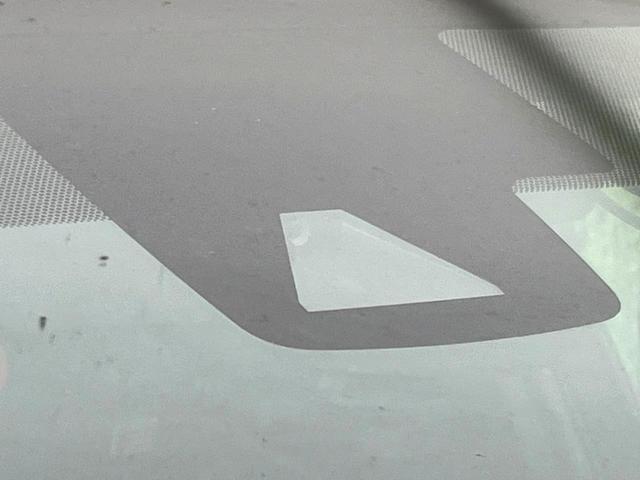 プリウス S 禁煙車 トヨタセーフティセンス アルパイン9インチナビ バックカメラ レーダークルーズコントロール ドライブレコーダー ETC スマートキー オートエアコン オートライト(3枚目)