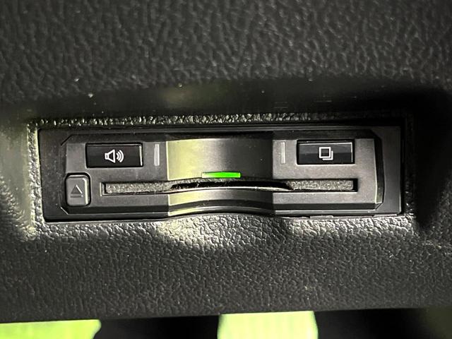 プリウス S 禁煙車 トヨタセーフティセンス アルパイン9インチナビ バックカメラ レーダークルーズコントロール ドライブレコーダー ETC スマートキー オートエアコン オートライト(35枚目)