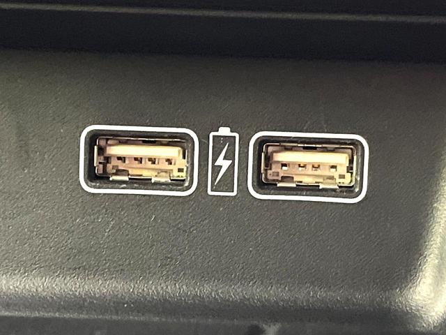 N-WGNカスタム L・ターボホンダセンシング パドルシフト 9インチナビ バックカメラ シートヒーター ETC 純正革巻きステアリング LEDヘッドライト 純正15インチアルミ Bluetooth再生 フルセグTV 電子パーキング 禁煙車(43枚目)