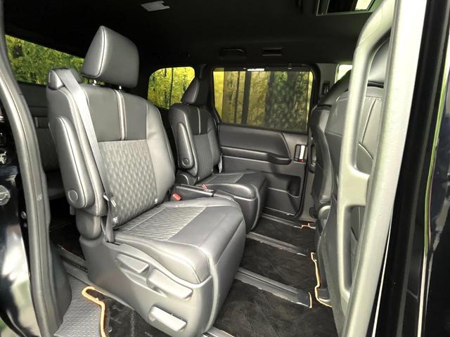 ノア S-Z 禁煙車 セーフティセンス ディスプレイオーディオ フリップダウンモニター バックカメラ 両側電動スライドドア パワーバックドア LEDヘッド シートヒーター ハーフレザーシート スマートキー(9枚目)