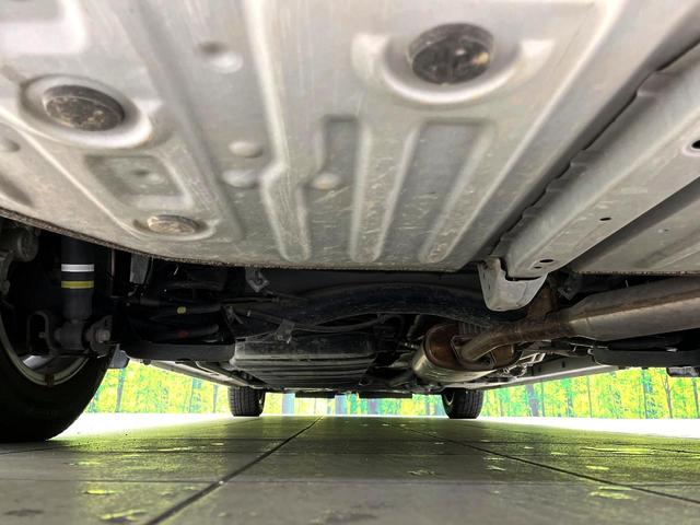 エスクァイア ハイブリッドGiプレミアムパッケジブラックテーラード 禁煙車 純正9型ナビ バックカメラ シートヒーター 両側電動スライドドア LEDヘッド セーフティセンス 純正15インチアルミ スマートキー ETC オートエアコン クルコン オートライト(19枚目)