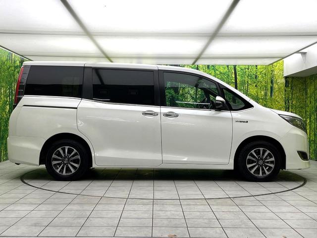 エスクァイア ハイブリッドGiプレミアムパッケジブラックテーラード 禁煙車 純正9型ナビ バックカメラ シートヒーター 両側電動スライドドア LEDヘッド セーフティセンス 純正15インチアルミ スマートキー ETC オートエアコン クルコン オートライト(54枚目)