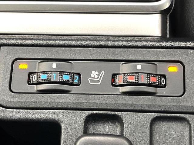 ランドクルーザープラド TX Lパッケージ マットブラックエディション 4WD 禁煙車 純正ナビ バックカメラ シートベンチレーション セーフティセンス パワーシート LEDヘッド 純正18インチアルミ ETC ドラレコ レーダークルーズ スマートキー 純正18インチAW(5枚目)