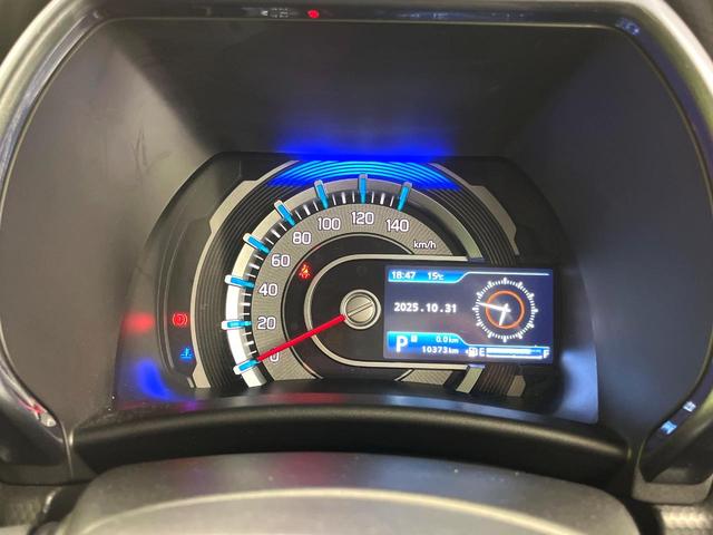 ハスラー Ｊスタイル　全周囲カメラ　衝突被害軽減システム　禁煙車　ドラレコ　スマートキー　ＬＥＤヘッド　ルーフレール　ビルトインＥＴＣ　オートハイビーム　車線逸脱警報　オートライト　オートエアコン　純正１５インチアルミ（24枚目）