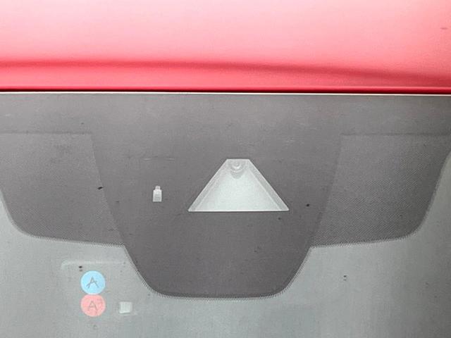 MAZDA3ファストバック Xバーガンディ セレクション 全周囲カメラ 衝突被害軽減システム レーダークルーズ 禁煙車 レザーシート パワーシート コーナーセンサー スマートキー LEDヘッド ビルトインETC オートハイビーム 車線逸脱警報 オートライト(3枚目)