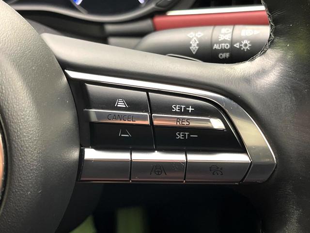 MAZDA3ファストバック Xバーガンディ セレクション 全周囲カメラ 衝突被害軽減システム レーダークルーズ 禁煙車 レザーシート パワーシート コーナーセンサー スマートキー LEDヘッド ビルトインETC オートハイビーム 車線逸脱警報 オートライト(6枚目)