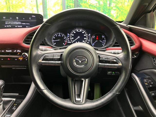 MAZDA3ファストバック Xバーガンディ セレクション 全周囲カメラ 衝突被害軽減システム レーダークルーズ 禁煙車 レザーシート パワーシート コーナーセンサー スマートキー LEDヘッド ビルトインETC オートハイビーム 車線逸脱警報 オートライト(11枚目)