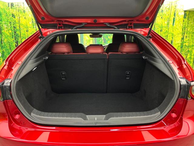 MAZDA3ファストバック Xバーガンディ セレクション 全周囲カメラ 衝突被害軽減システム レーダークルーズ 禁煙車 レザーシート パワーシート コーナーセンサー スマートキー LEDヘッド ビルトインETC オートハイビーム 車線逸脱警報 オートライト(48枚目)