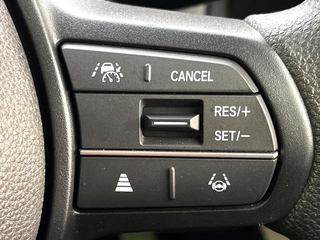 Ｎ－ＢＯＸ ベースグレード　禁煙車　ホンダセンシング　Ｈｏｎｄａスマートキー　パワースライドドア　　アダプティブクルーズコントロール　フロアマット　ＬＥＤヘッドライト　オートライト　電子パーキングブレーキ　電動格納ミラー（6枚目）