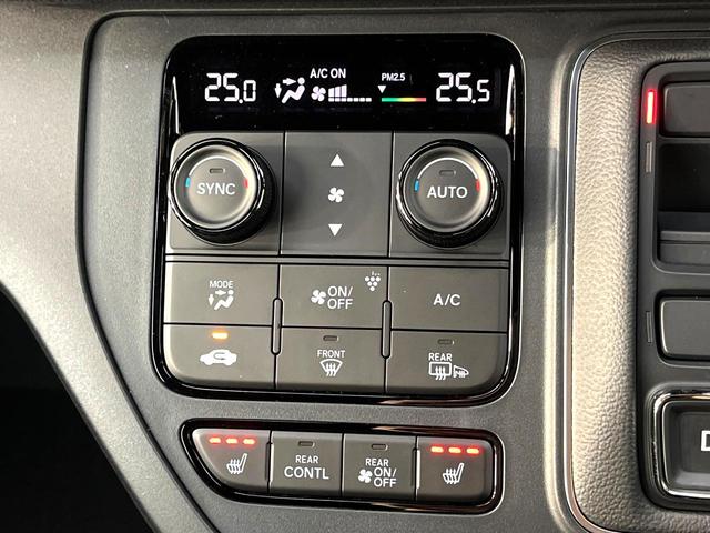 ステップワゴン ｅ：ＨＥＶスパーダ　登録済未使用車　純正１１．４型ナビ　バックカメラ　アダプティブクルーズコントロール　ブラインドスポットモニター　両側電動スライドドア　パワーバックドア　ＬＥＤヘッド　ハーフレザーシート　電子パーキング（30枚目）