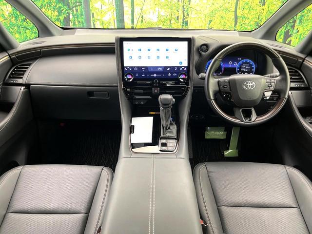 アルファードハイブリッド Ｚ　左右独立ムーンルーフ　１４インチディスプレイ　１４インチフリップダウン　全周囲カメラ　禁煙車　デジタルインナーミラー　シートベンチレーション　ブラインドスポット　ＥＴＣ　ドラレコ　パワーバックドア（2枚目）