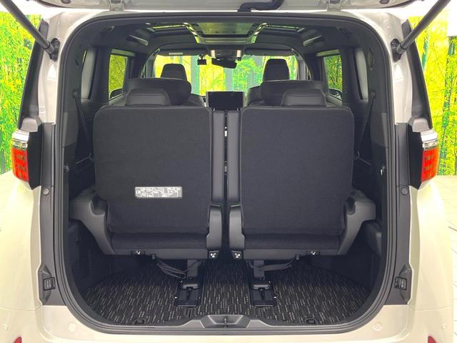 アルファードハイブリッド Ｚ　左右独立ムーンルーフ　１４インチディスプレイ　１４インチフリップダウン　全周囲カメラ　禁煙車　デジタルインナーミラー　シートベンチレーション　ブラインドスポット　ＥＴＣ　ドラレコ　パワーバックドア（26枚目）