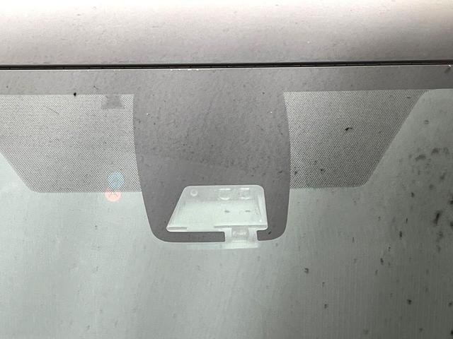 ヴォクシー ZS 煌 セーフティセンス 純正9インチナビ バックカメラ 両側電動ドア フルセグTV スマートキー ETC 禁煙車 LEDヘッド ダブルエアコン Bluetooth再生 スマートキー クルーズコントロール(3枚目)