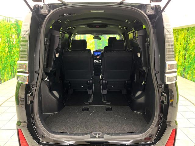 ヴォクシー ZS 煌 セーフティセンス 純正9インチナビ バックカメラ 両側電動ドア フルセグTV スマートキー ETC 禁煙車 LEDヘッド ダブルエアコン Bluetooth再生 スマートキー クルーズコントロール(10枚目)