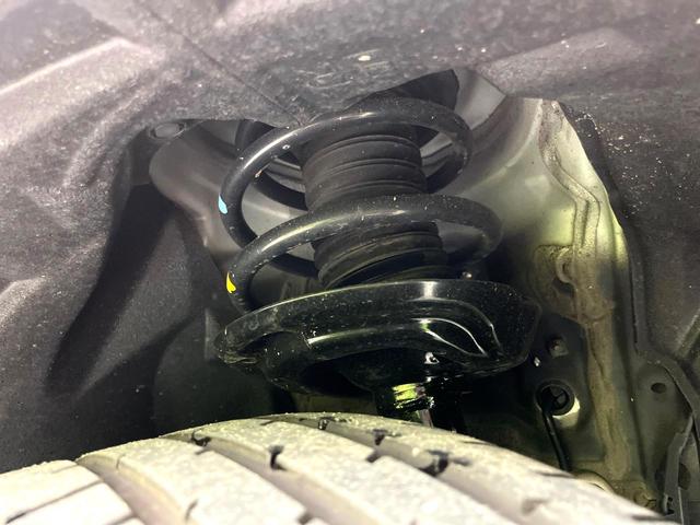 ハリアーハイブリッド Z レザーパッケージ 禁煙車 サンルーフ 純正12.3インチナビ デジタルインナーミラー シートヒーター LEDヘッドライト 純正19インチアルミ パワーバックドア コーナーセンサー パワーシート ETC(23枚目)