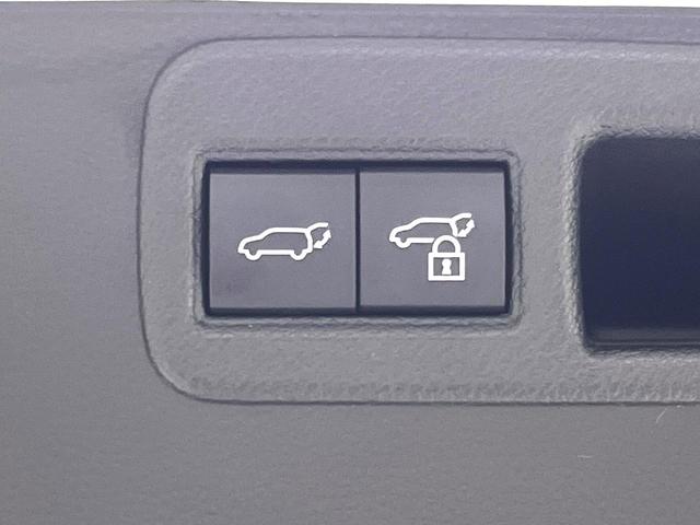 ハリアーハイブリッド Z レザーパッケージ 禁煙車 サンルーフ 純正12.3インチナビ デジタルインナーミラー シートヒーター LEDヘッドライト 純正19インチアルミ パワーバックドア コーナーセンサー パワーシート ETC(46枚目)