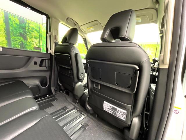 セレナ e-パワー ハイウェイスターV 登録済未使用車 純正12.3インチナビ アラウンドビューモニター プロパイロット ハンズフリー付両側パワースライドドア リアオートエアコン クリアランスソナー フルセグTV ETC スマートキー(43枚目)