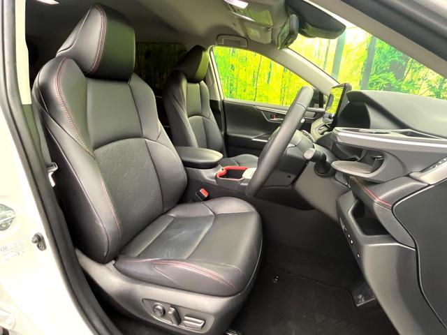 RAV4 アドベンチャー オフロードパッケージII 禁煙車 4WD 全周囲カメラ 衝突被害軽減システム レーダークルーズ シートベンチレーション パワーシート パワーバックドア コーナーセンサー デジタルインナーミラー ルーフレール ETC2.0(8枚目)