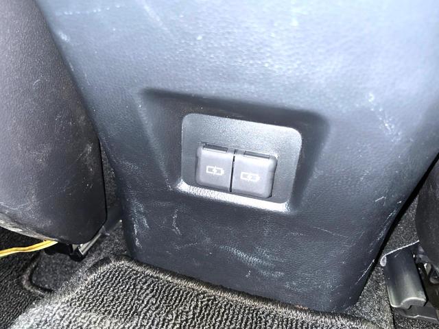 RAV4 アドベンチャー オフロードパッケージII 禁煙車 4WD 全周囲カメラ 衝突被害軽減システム レーダークルーズ シートベンチレーション パワーシート パワーバックドア コーナーセンサー デジタルインナーミラー ルーフレール ETC2.0(38枚目)