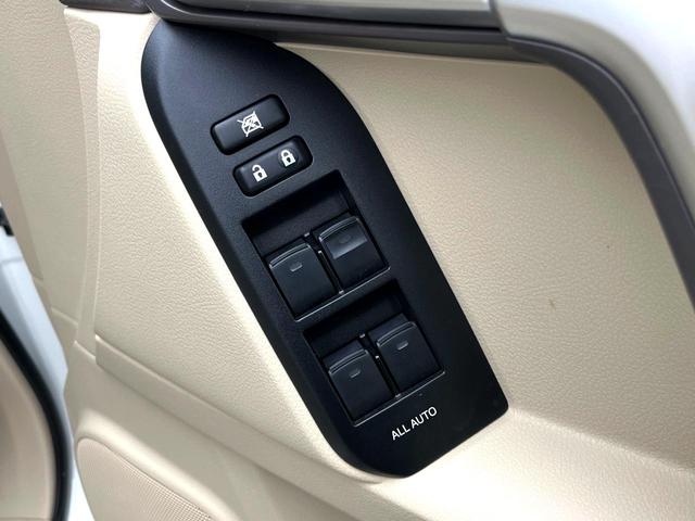 ランドクルーザープラド ＴＸ　Ｌパッケージ　マットブラックエディション　サンルーフ　メーカーオプションナビ　アラウンドビューモニター　７人乗り　レーダークルーズコントロール　シートベンチレーション　パワーシート　スマートキー　クリアランスソナー　ＥＴＣ　フルセグ　禁煙車（47枚目）