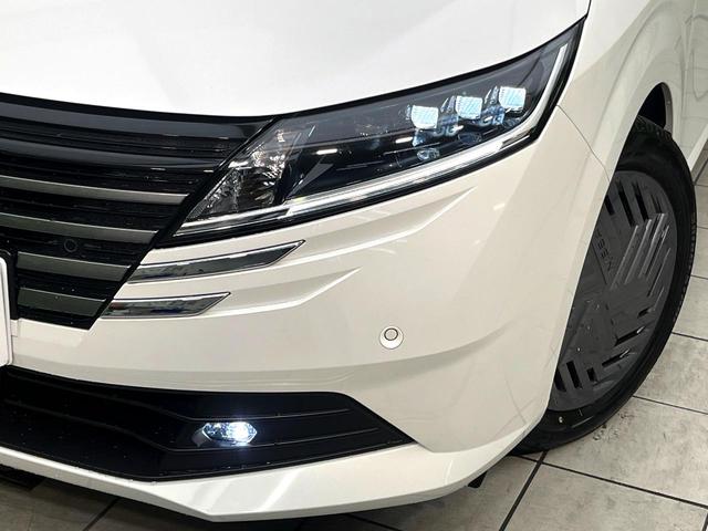 ノート Ｘ　禁煙車　メーカー９型ナビ　全周囲カメラ　プロパイロット　ブラインドスポットモニター　ＥＴＣ　デジタルインナーミラー　コーナーセンサー　電子パーキング　オートブレーキホールド　スマートキー（12枚目）