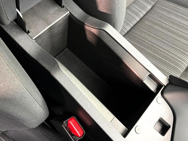 ノート Ｘ　禁煙車　メーカー９型ナビ　全周囲カメラ　プロパイロット　ブラインドスポットモニター　ＥＴＣ　デジタルインナーミラー　コーナーセンサー　電子パーキング　オートブレーキホールド　スマートキー（35枚目）