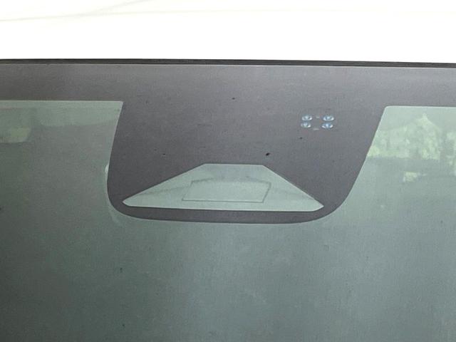 ヴェゼル e:HEV Z 登録済未使用車 9インチホンダコネクトディスプレイ 全周囲カメラ ETC2.0 電動リアゲート パドルシフト LEDヘッド フルセグTV 置くだけ充電 スマートキー シートヒーター オートライト(3枚目)