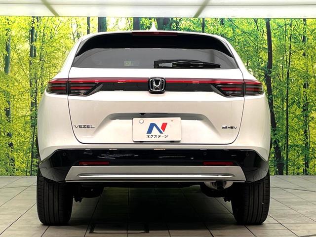 ヴェゼル e:HEV Z 登録済未使用車 9インチホンダコネクトディスプレイ 全周囲カメラ ETC2.0 電動リアゲート パドルシフト LEDヘッド フルセグTV 置くだけ充電 スマートキー シートヒーター オートライト(15枚目)