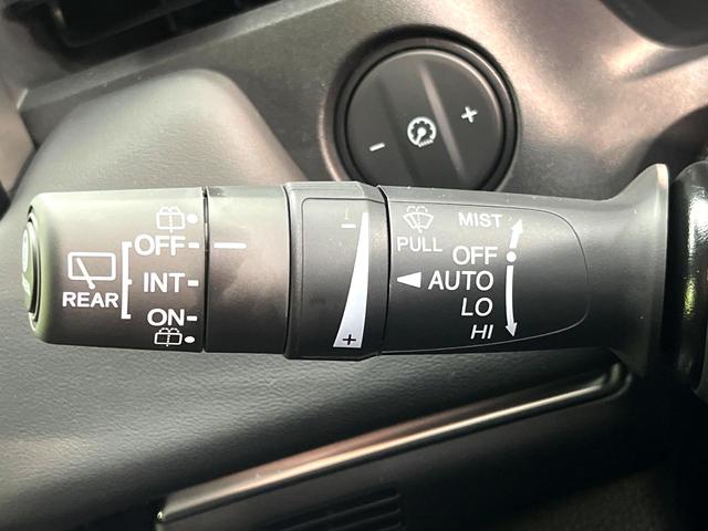 ヴェゼル e:HEV Z 登録済未使用車 9インチホンダコネクトディスプレイ 全周囲カメラ ETC2.0 電動リアゲート パドルシフト LEDヘッド フルセグTV 置くだけ充電 スマートキー シートヒーター オートライト(28枚目)