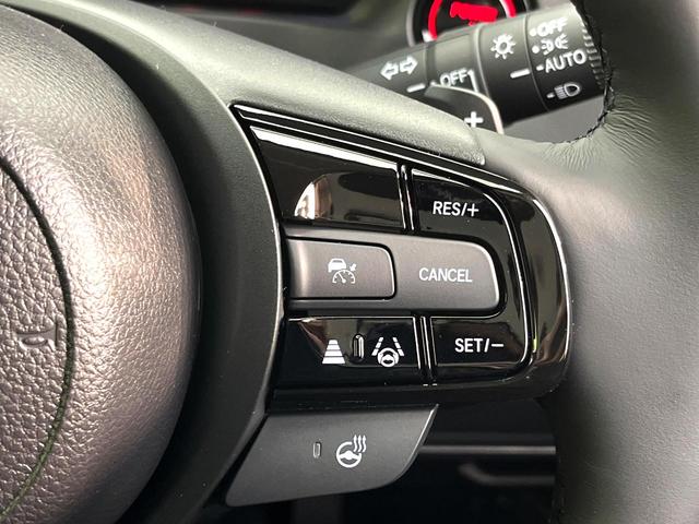 ヴェゼル e:HEV Z 登録済未使用車 9インチホンダコネクトディスプレイ 全周囲カメラ ETC2.0 電動リアゲート パドルシフト LEDヘッド フルセグTV 置くだけ充電 スマートキー シートヒーター オートライト(30枚目)