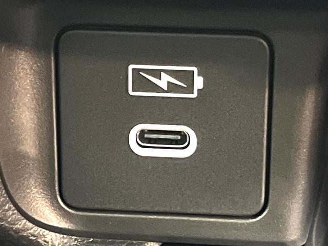 ヴェゼル e:HEV Z 登録済未使用車 9インチホンダコネクトディスプレイ 全周囲カメラ ETC2.0 電動リアゲート パドルシフト LEDヘッド フルセグTV 置くだけ充電 スマートキー シートヒーター オートライト(40枚目)