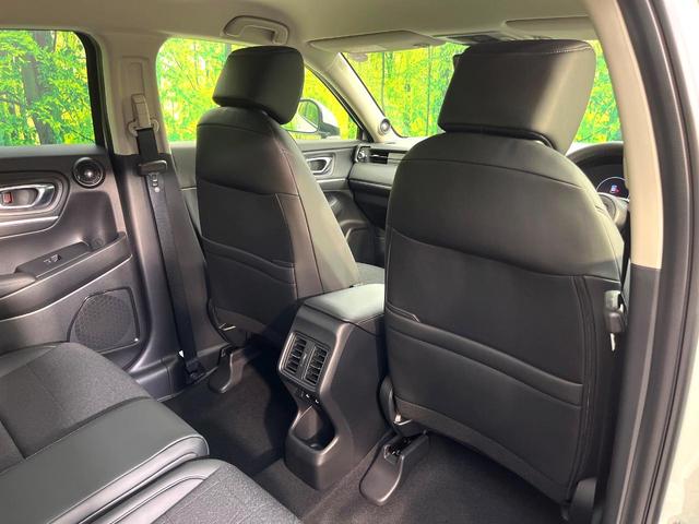 ヴェゼル e:HEV Z 登録済未使用車 9インチホンダコネクトディスプレイ 全周囲カメラ ETC2.0 電動リアゲート パドルシフト LEDヘッド フルセグTV 置くだけ充電 スマートキー シートヒーター オートライト(43枚目)