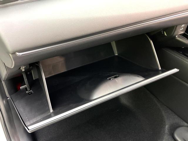 ヴェゼル e:HEV Z 登録済未使用車 9インチホンダコネクトディスプレイ 全周囲カメラ ETC2.0 電動リアゲート パドルシフト LEDヘッド フルセグTV 置くだけ充電 スマートキー シートヒーター オートライト(47枚目)