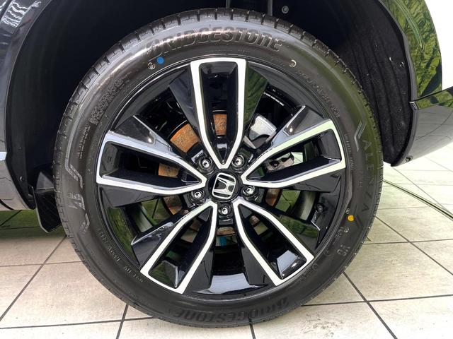 ヴェゼル e:HEV Z 登録済未使用車 9インチホンダコネクトディスプレイ 全周囲カメラ ETC2.0 電動リアゲート パドルシフト LEDヘッド フルセグTV 置くだけ充電 スマートキー シートヒーター オートライト(55枚目)