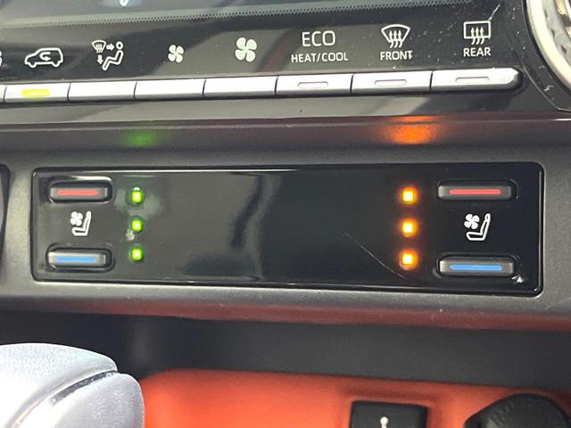 RAV4 ハイブリッドアドベンチャー 禁煙車 全周囲カメラ 9インチディスプレイ シートベンチレーション パワーバックドア セーフティセンス シートメモリー ブラインドスポット 4WD パワーシート ステアリングヒーター スマートキー(5枚目)