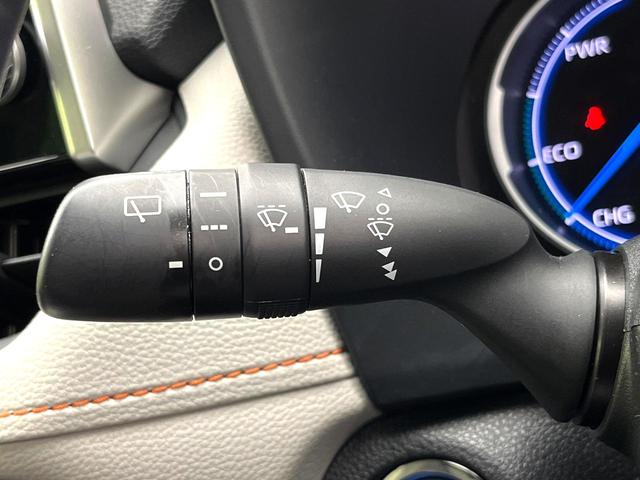 RAV4 ハイブリッドアドベンチャー 禁煙車 全周囲カメラ 9インチディスプレイ シートベンチレーション パワーバックドア セーフティセンス シートメモリー ブラインドスポット 4WD パワーシート ステアリングヒーター スマートキー(32枚目)