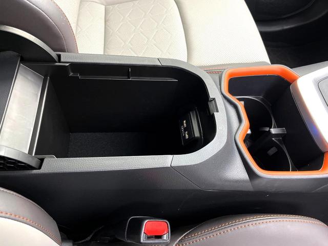 RAV4 ハイブリッドアドベンチャー 禁煙車 全周囲カメラ 9インチディスプレイ シートベンチレーション パワーバックドア セーフティセンス シートメモリー ブラインドスポット 4WD パワーシート ステアリングヒーター スマートキー(42枚目)