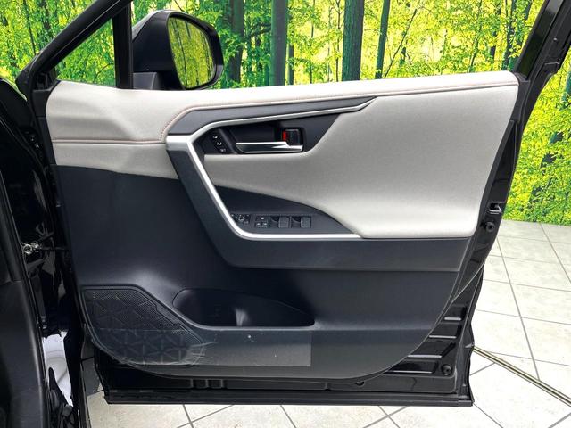 RAV4 ハイブリッドアドベンチャー 禁煙車 全周囲カメラ 9インチディスプレイ シートベンチレーション パワーバックドア セーフティセンス シートメモリー ブラインドスポット 4WD パワーシート ステアリングヒーター スマートキー(51枚目)