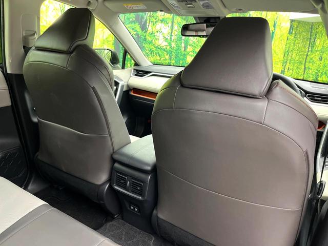 RAV4 ハイブリッドアドベンチャー 禁煙車 全周囲カメラ 9インチディスプレイ シートベンチレーション パワーバックドア セーフティセンス シートメモリー ブラインドスポット 4WD パワーシート ステアリングヒーター スマートキー(53枚目)