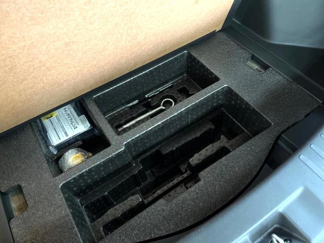 WR-V Z 純正ディスプレイオーディオ バックカメラ アダプティブクルーズコントロール ドライブレコーダー ETC スマートキー Bluetooth再生 オートエアコン LEDヘッドライト 純正17インチアルミ(42枚目)