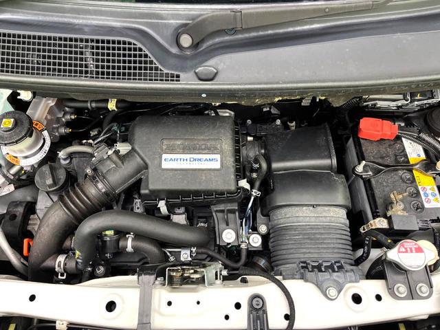 Ｎ－ＢＯＸカスタム Ｇ・Ｌターボホンダセンシング　禁煙車　純正８型ナビ　バックカメラ　両側電動スライドドア　アダプティブクルーズコントロール　シートヒーター　ＥＴＣ　ハーフレザーシート　パドルシフト　オートエアコン　オートライト　スマートキー（18枚目）