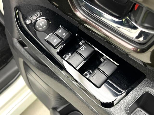 Ｎ－ＢＯＸカスタム Ｇ・Ｌターボホンダセンシング　禁煙車　純正８型ナビ　バックカメラ　両側電動スライドドア　アダプティブクルーズコントロール　シートヒーター　ＥＴＣ　ハーフレザーシート　パドルシフト　オートエアコン　オートライト　スマートキー（30枚目）