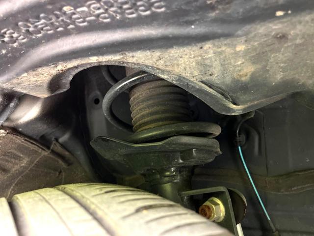 ライズ Ｘ　禁煙車　スマートアシスト　ＳＤナビ　バックカメラ　ＥＴＣ　ＬＥＤヘッド　コーナーセンサー　アイドリングストップ　横滑り防止装置　ヘッドライトレベライザー　スマートキー（20枚目）