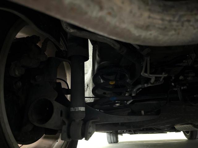 セレナ ハイウェイスターS-HVアドバンスドセーフティパック 両側電動ドア 純正SDナビ 後席モニター 全周囲カメラ 衝突被害軽減システム 禁煙車 ドラレコ コーナーセンサー スマートキー LEDヘッド ビルトインETC クルコン 車線逸脱警報 オートライト(21枚目)