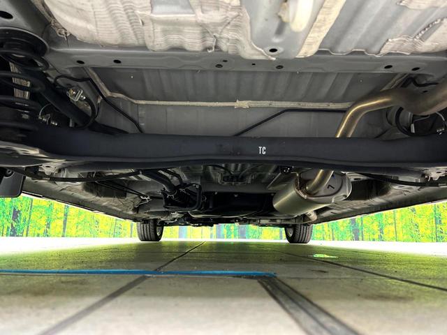 N-BOXカスタム Lターボ 禁煙車 ターボ 両側パワースライドドア ホンダセンシング フルセグTV付ナビ バックカメラ シートヒーター LEDヘッドライト ハーフレザーシート ビルトインETC オートハイビーム 車線逸脱警報(19枚目)