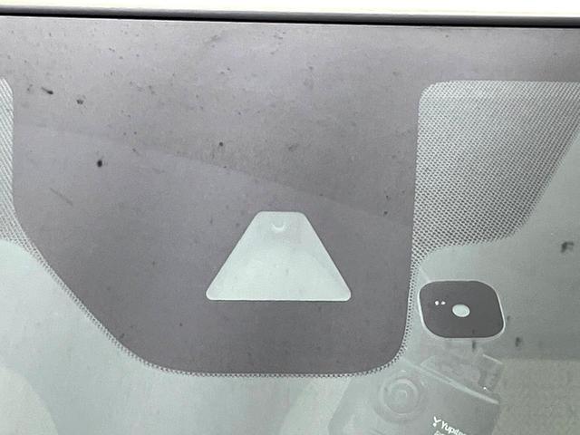 eKワゴン G 禁煙車 SDナビ 全周囲カメラ 三菱イーアシスト シートヒーター クリアランスソナー オートライト スマートキー オートハイビーム 車線逸脱警報 Bluetooth CD DVD 地デジ ドラレコ(5枚目)